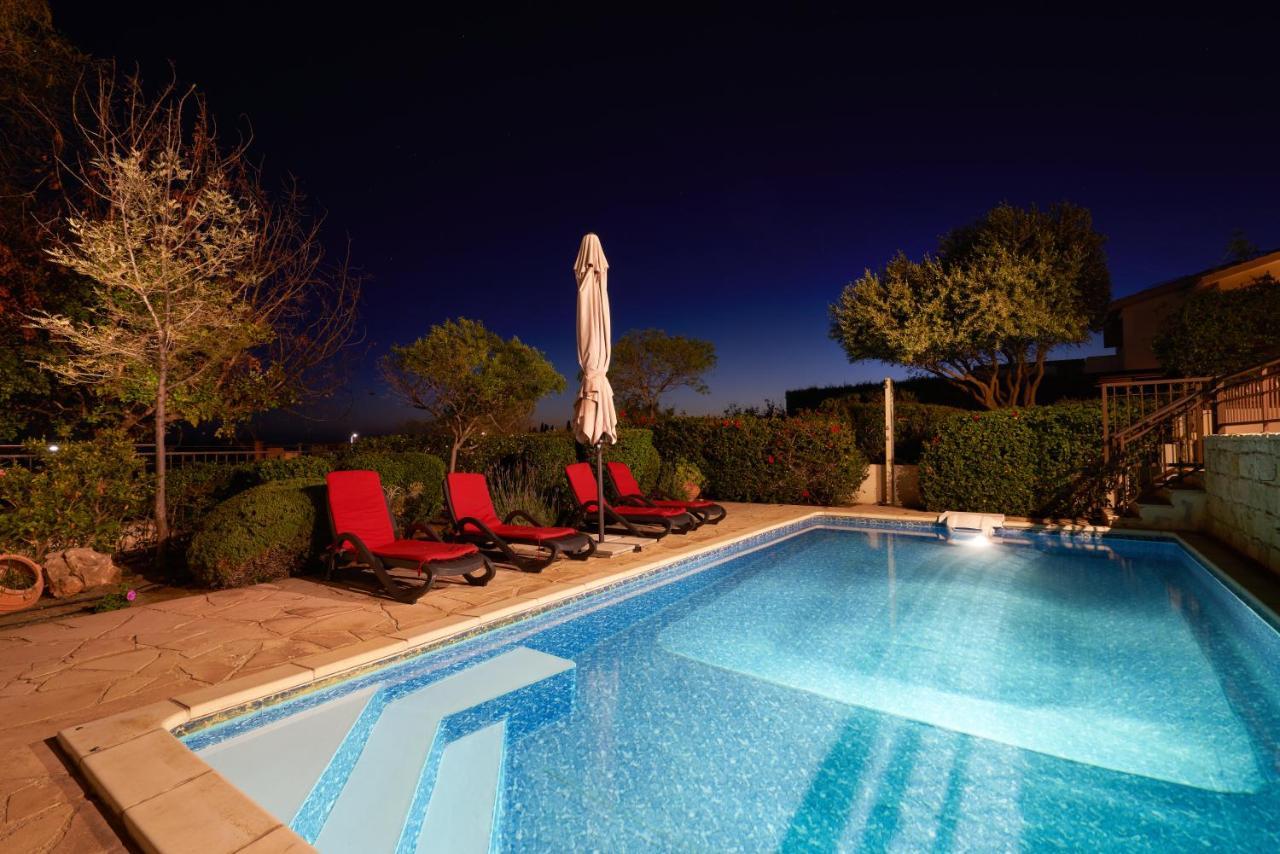 3 Bedroom Villa Madelini With Private Pool, Aphrodite Hills Resort Kouklia Bagian luar foto