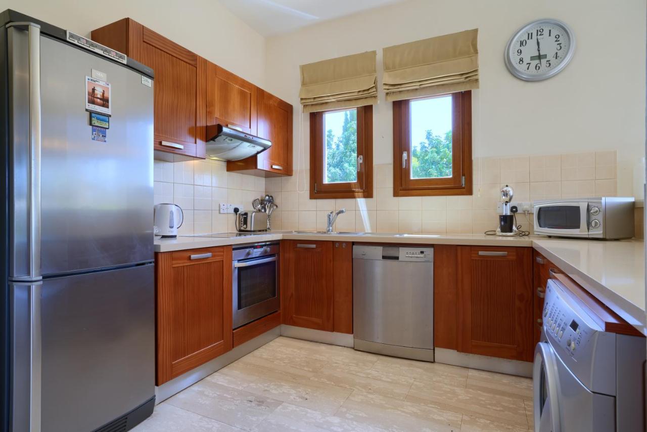 3 Bedroom Villa Madelini With Private Pool, Aphrodite Hills Resort Kouklia Bagian luar foto
