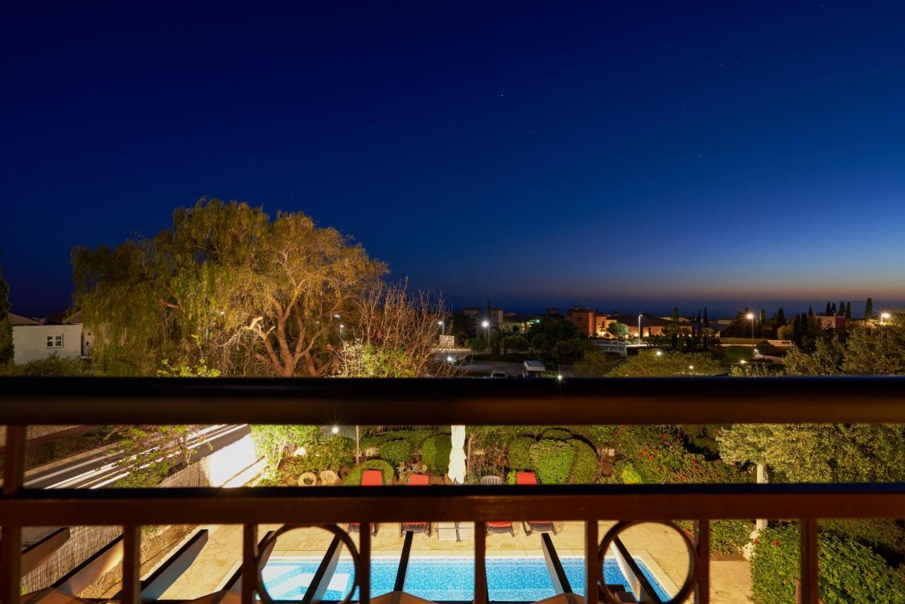 3 Bedroom Villa Madelini With Private Pool, Aphrodite Hills Resort Kouklia Bagian luar foto