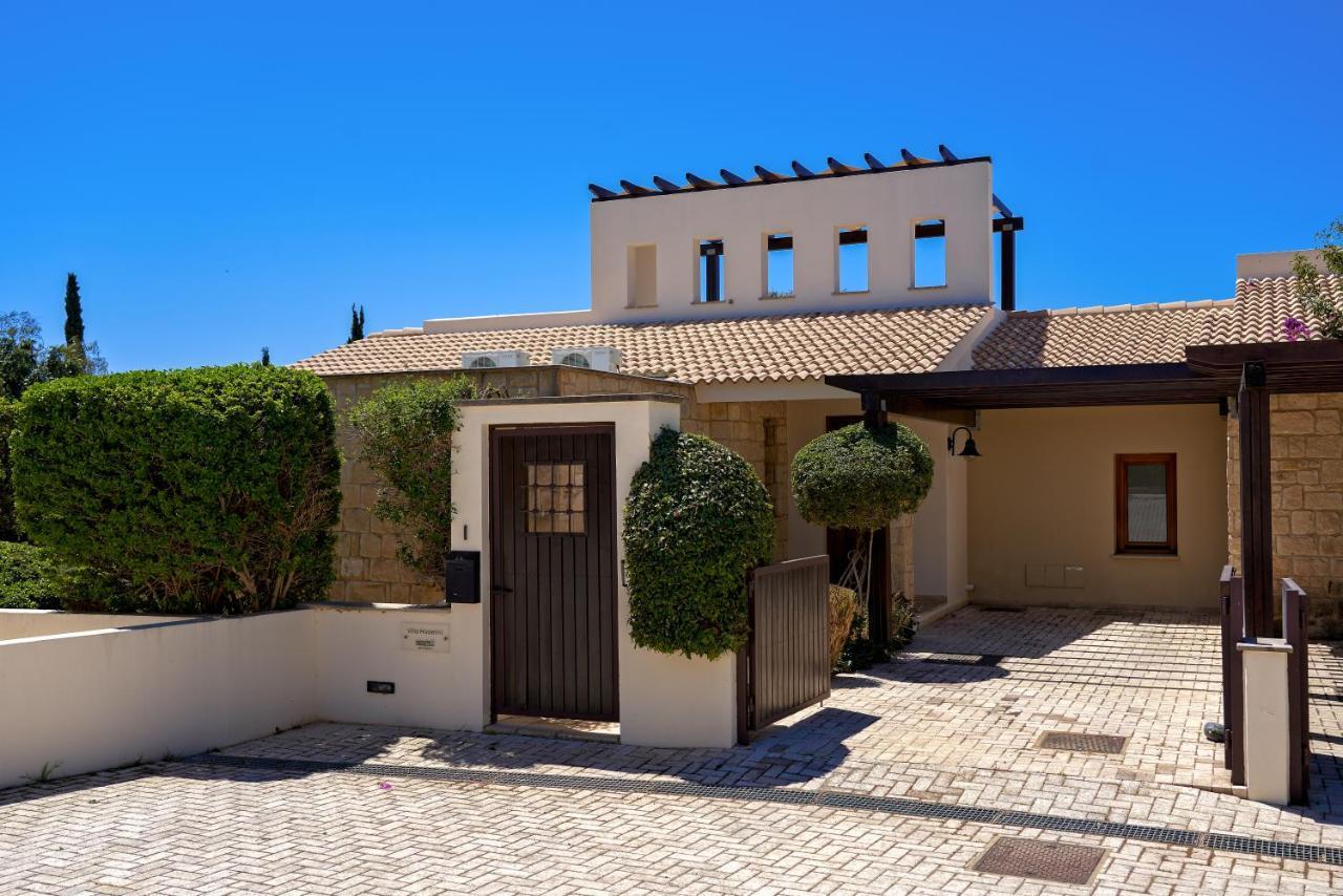 3 Bedroom Villa Madelini With Private Pool, Aphrodite Hills Resort Kouklia Bagian luar foto