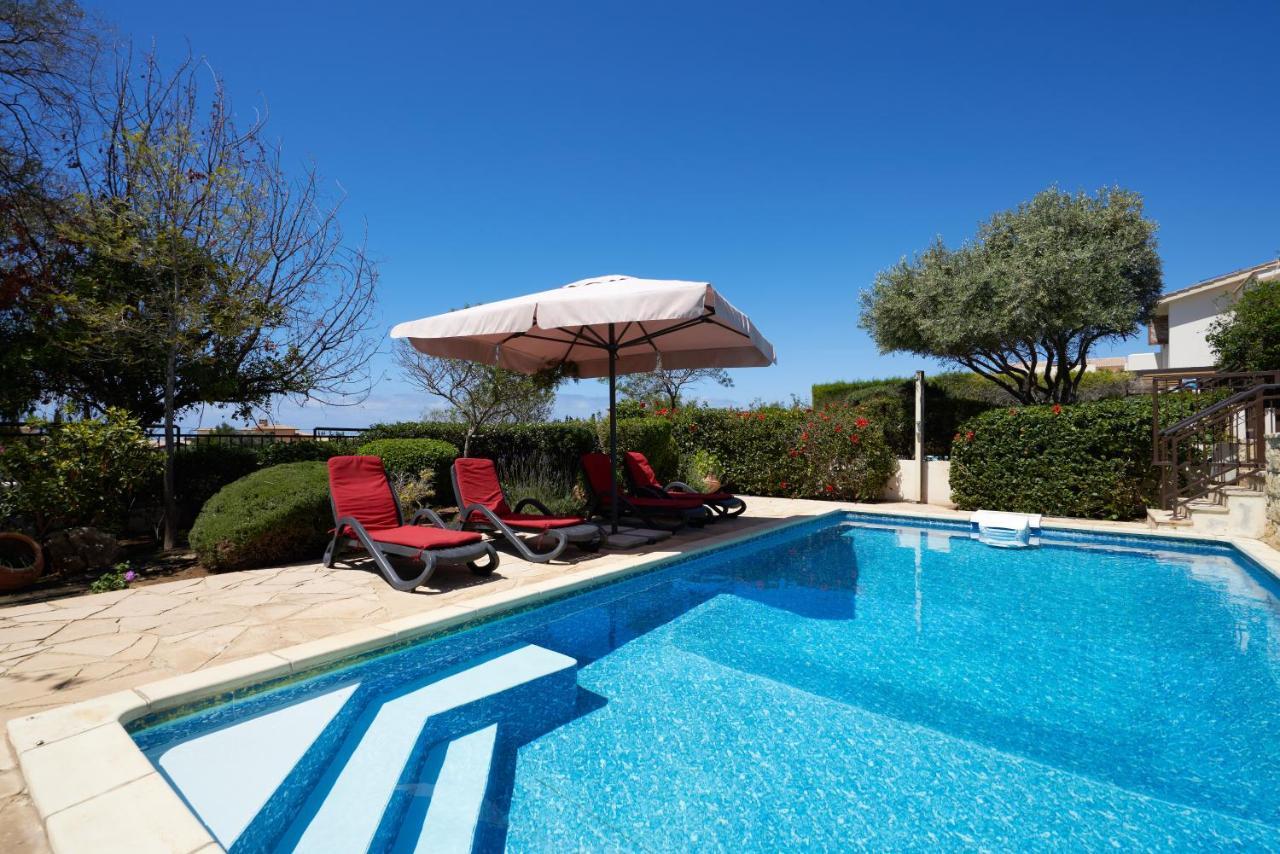 3 Bedroom Villa Madelini With Private Pool, Aphrodite Hills Resort Kouklia Bagian luar foto