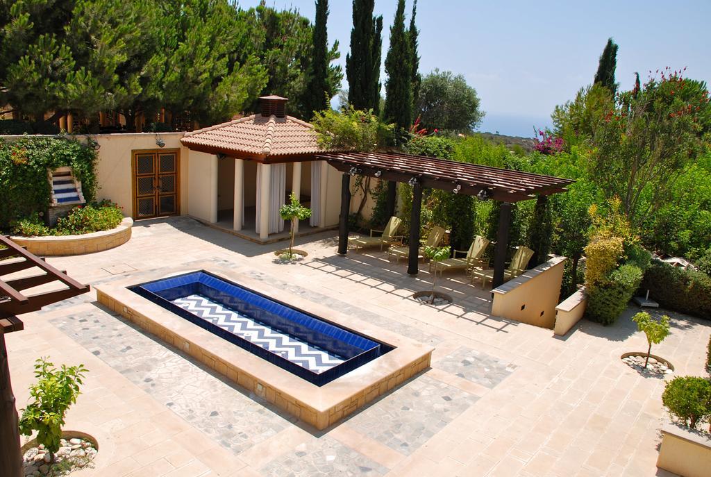 3 Bedroom Villa Madelini With Private Pool, Aphrodite Hills Resort Kouklia Bagian luar foto