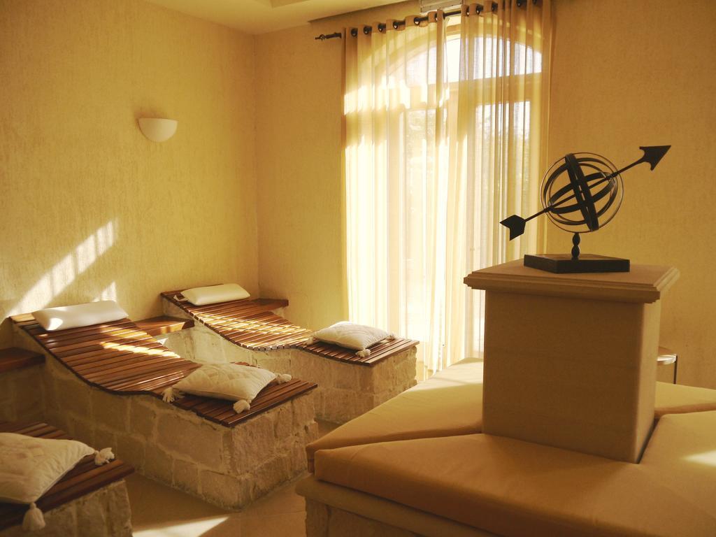 3 Bedroom Villa Madelini With Private Pool, Aphrodite Hills Resort Kouklia Bagian luar foto